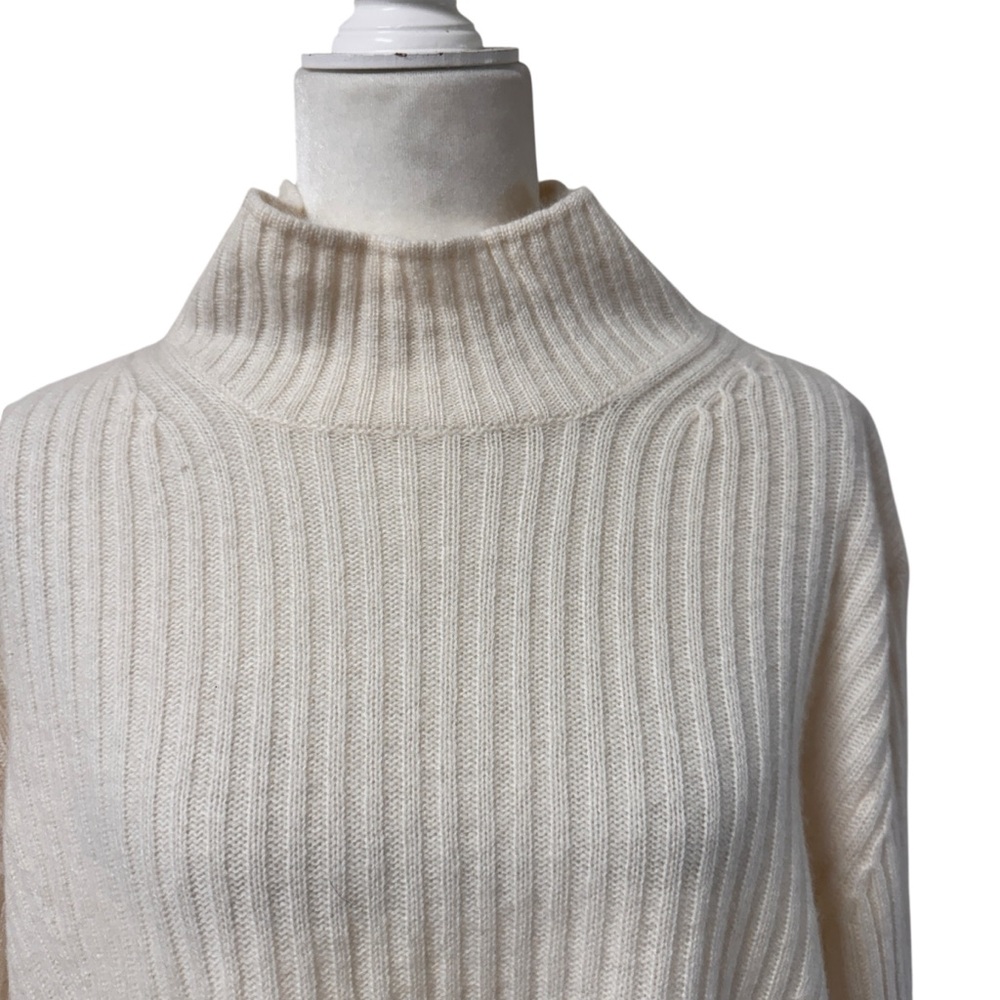 C by Bloomingdales Cashmere mockneck oatmeal flare button sleeves XL sweater - Picture 2 of 13